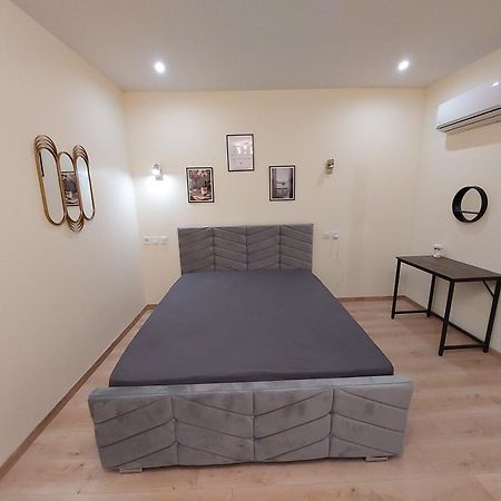 Studio Epernay 25M2 Rez De Chaussee, Ground Floor Room photo